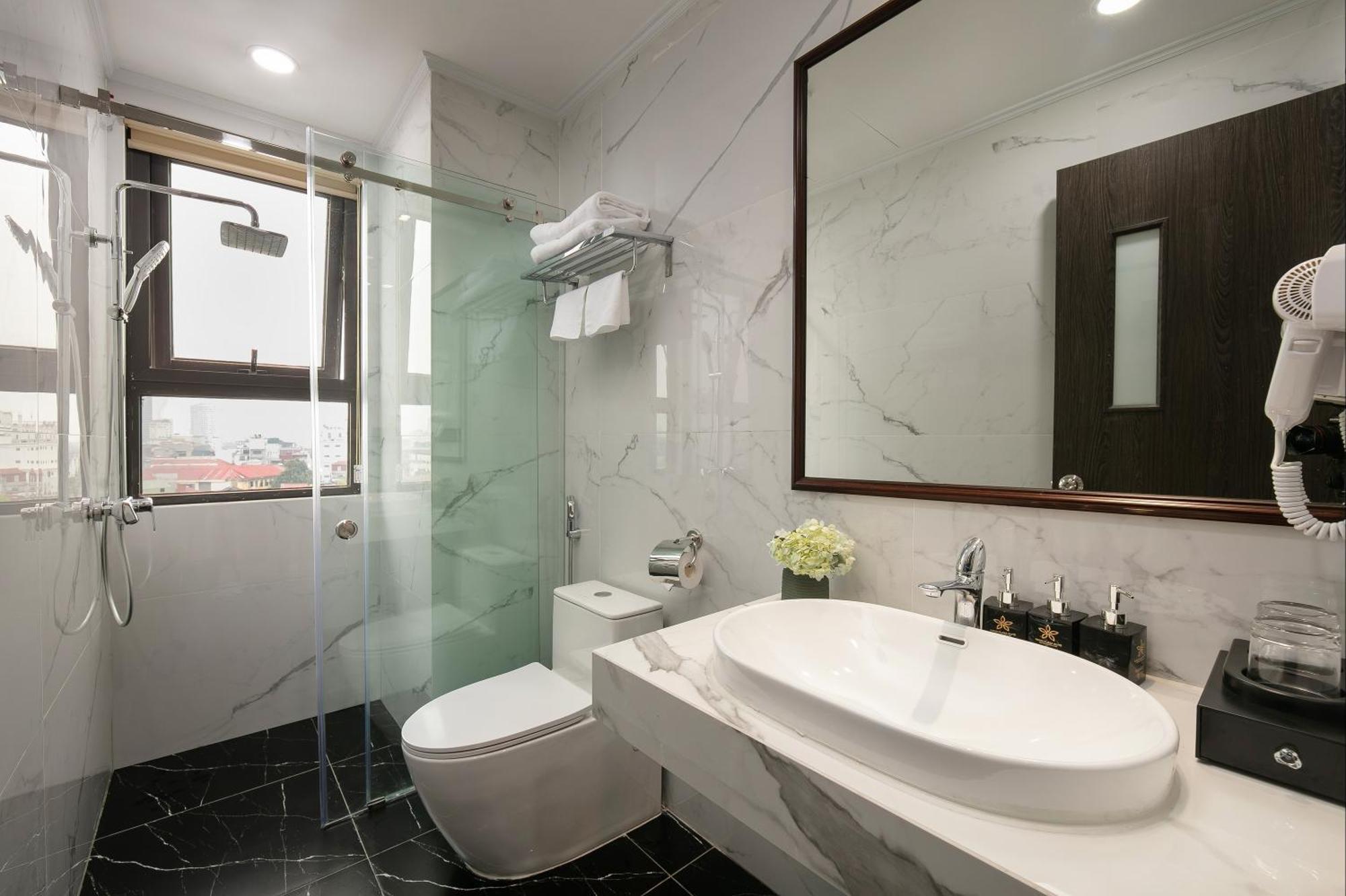 Hanoi Plaza Suite Hotel & Spa Hanói Exterior foto